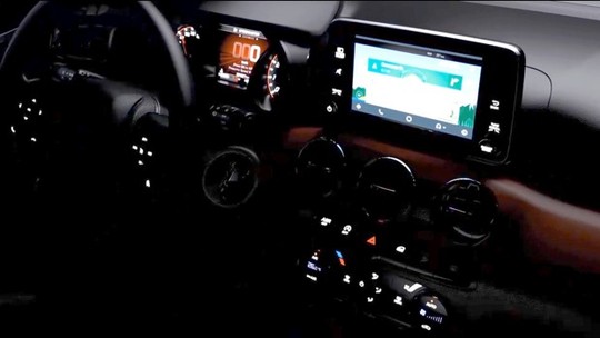 Fiat Argo: conheça detalhes do interior do sucessor do Punto