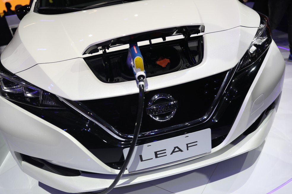 Nissan Leaf foi um dos elétricos do Salão do Automóvel 2018 — Foto: Fabio Tito/G1