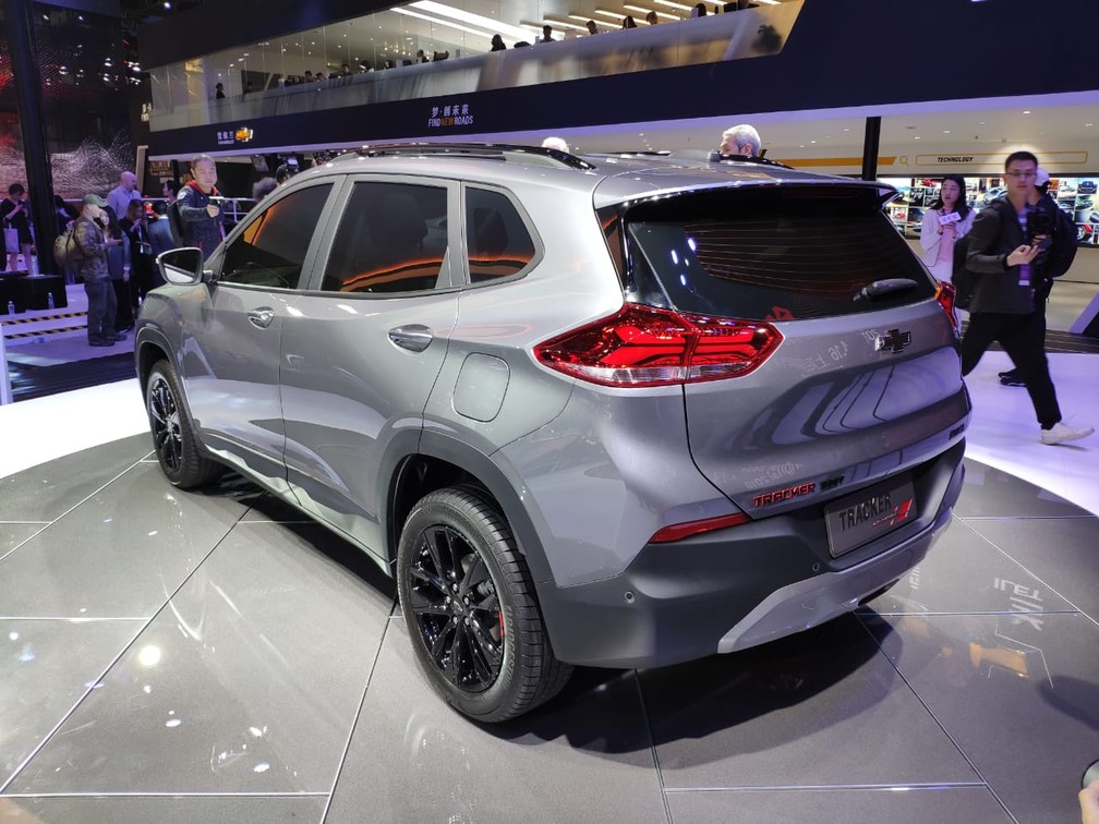  Chevrolet revela a nova geração do SUV Tracker no Salão de Xangai — Foto: André Paixão/G1