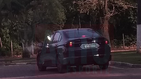 Flagramos o Honda City renovado, que chega em março de 2018