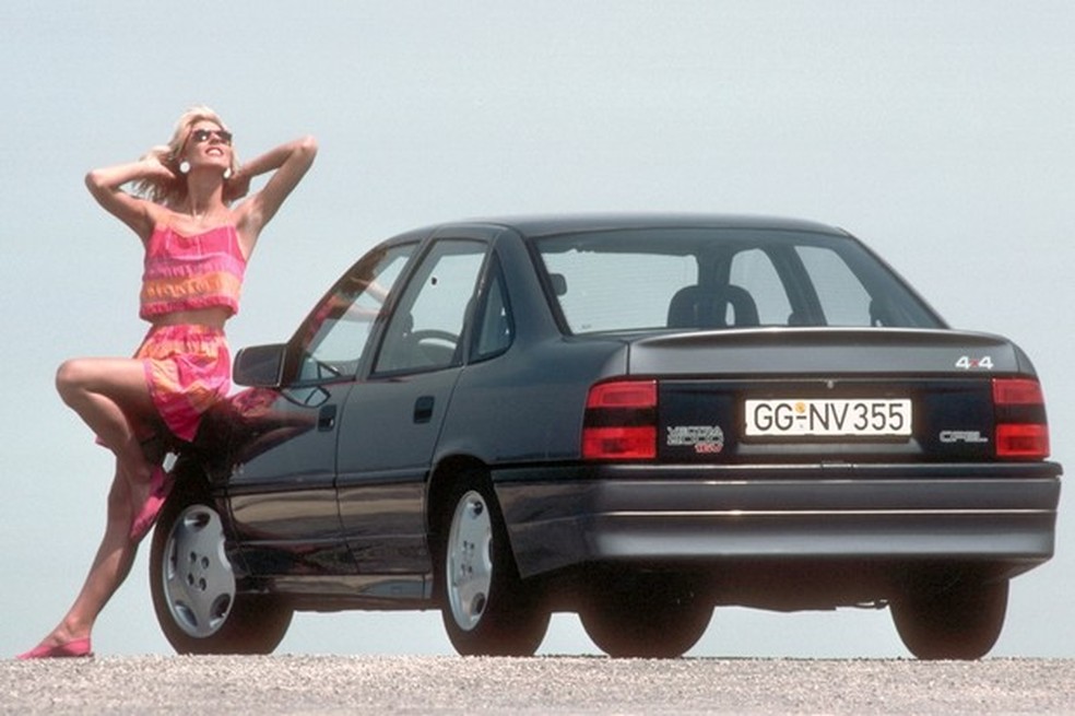 Pedimos desculpas pela foto machista: retratos de uma época que, felizmente, não volta mais (Foto: Divulgação) — Foto: Auto Esporte