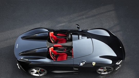 Ferrari ressuscita o conceito barchetta. Veja outros modelos no mesmo estilo
