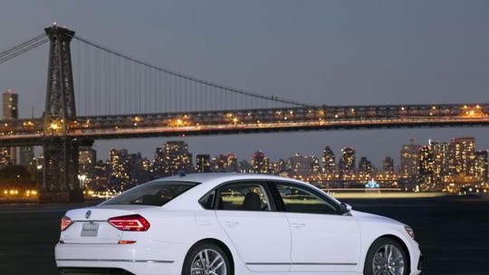 Volkswagen revela facelift de Passat 2016