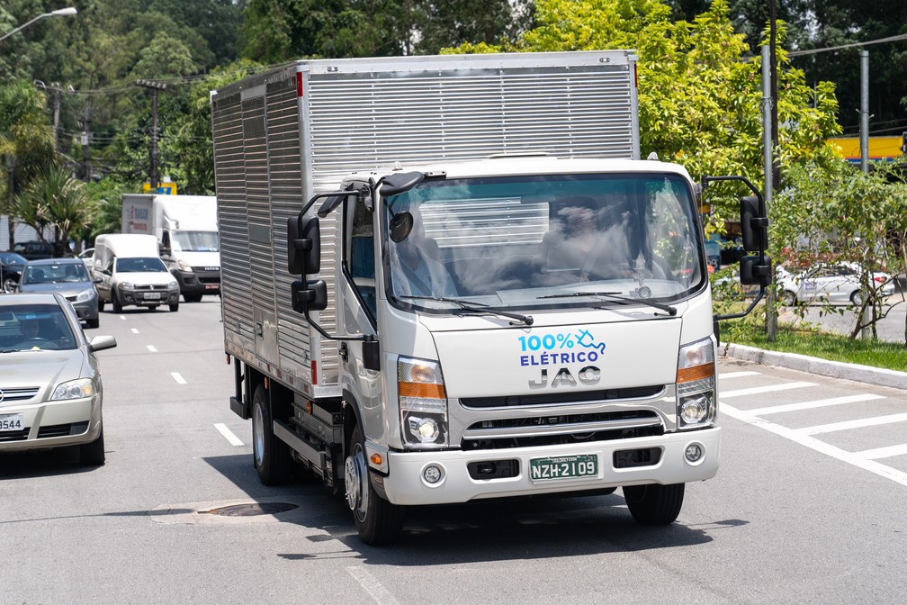 Jac iEV 1200T, o primeiro caminhão elétrico à venda no Brasil — Foto: Fábio Tito/G1