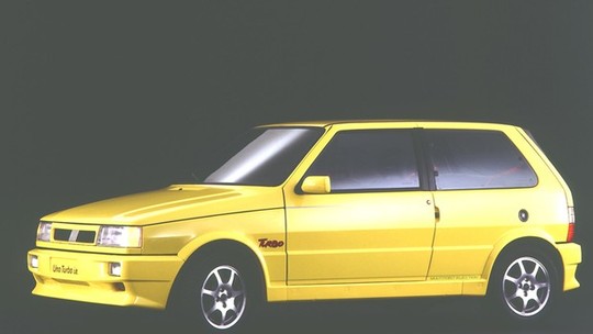 Clássico do dia: Fiat Uno Turbo i.e.