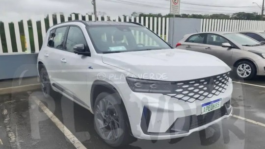 Flagra: Renault Grand Koleos será resposta da marca contra BYD e GWM