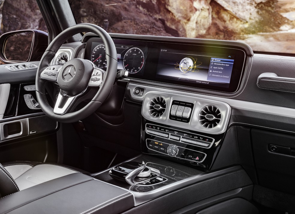 Interior do Mercedes-Benz Classe G — Foto: Divulgação
