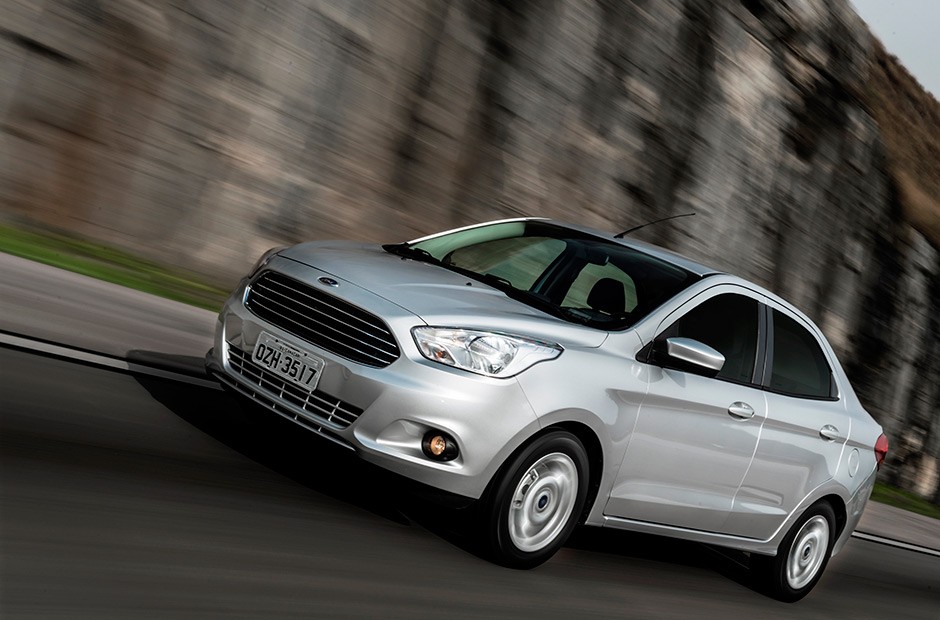 Ford Ka+ (<a href="http://revistaautoesporte.globo.com/Noticias/noticia/2014/08/ford-ka-chega-partir-de-r-37890.html">saiba mais</a>)