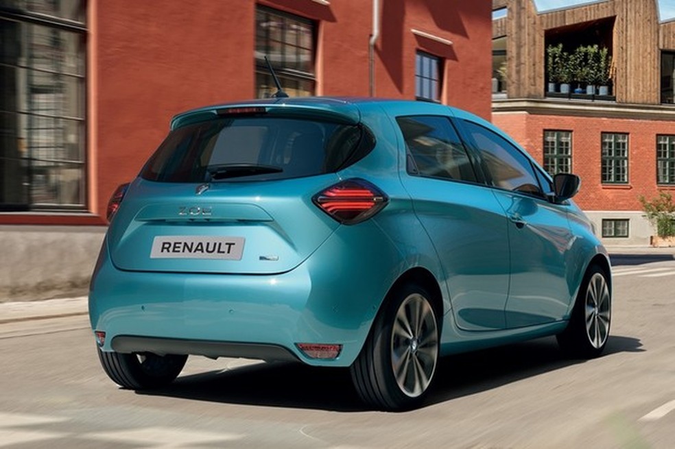 Novo Renault Zoe melhora muito, mas chega com preço de picape média
