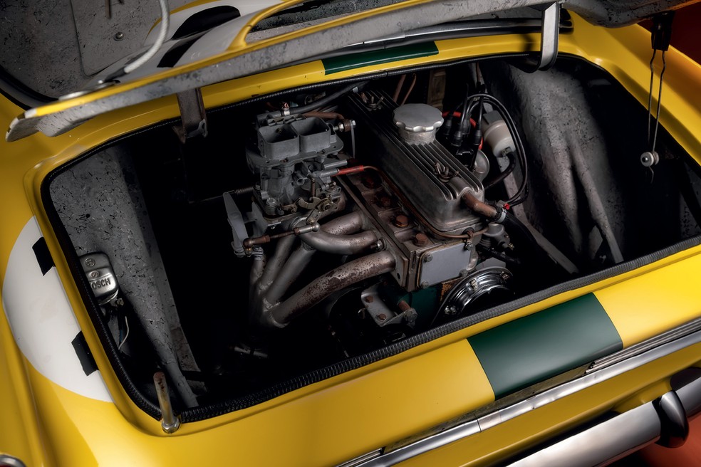 Willys Interlagos é equipado com motor Billancourt 1.0 de quatro cilindros e oito válvulas, que desenvolve "apenas" 70 cv — Foto: Leo Sposito/Auto News Brasil