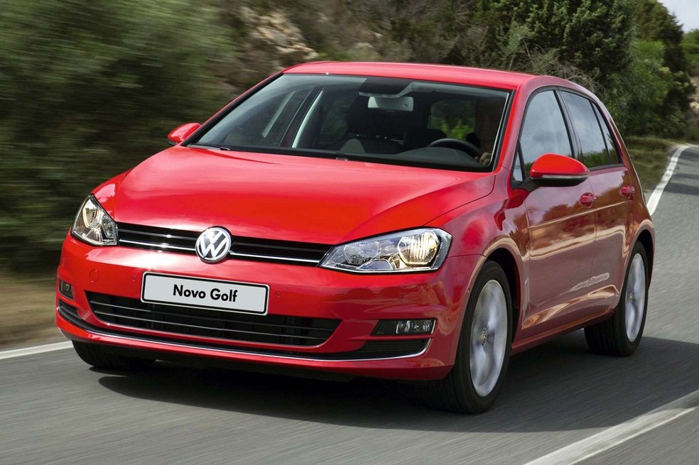 O Volkswagen Golf Comfortline tinha pegada esportiva por conta do motor 1.4 TSI — Foto: Divulgação