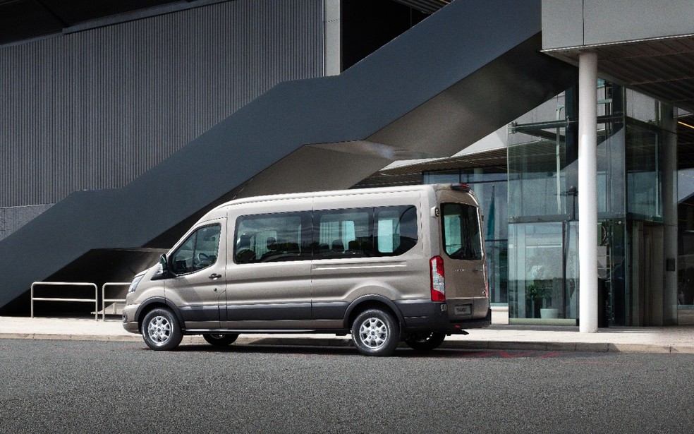 Nova Ford Transit ter estrutura especial no Brasil para rivalizar