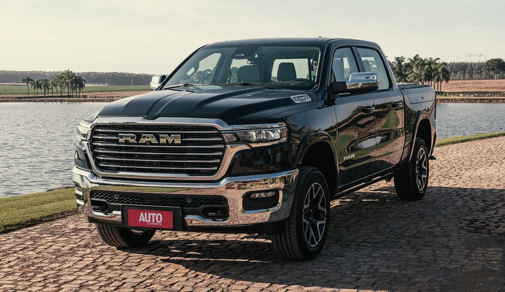 Ram 1500 já recebeu o V8 de volta nos EUA — Foto: Divulgação