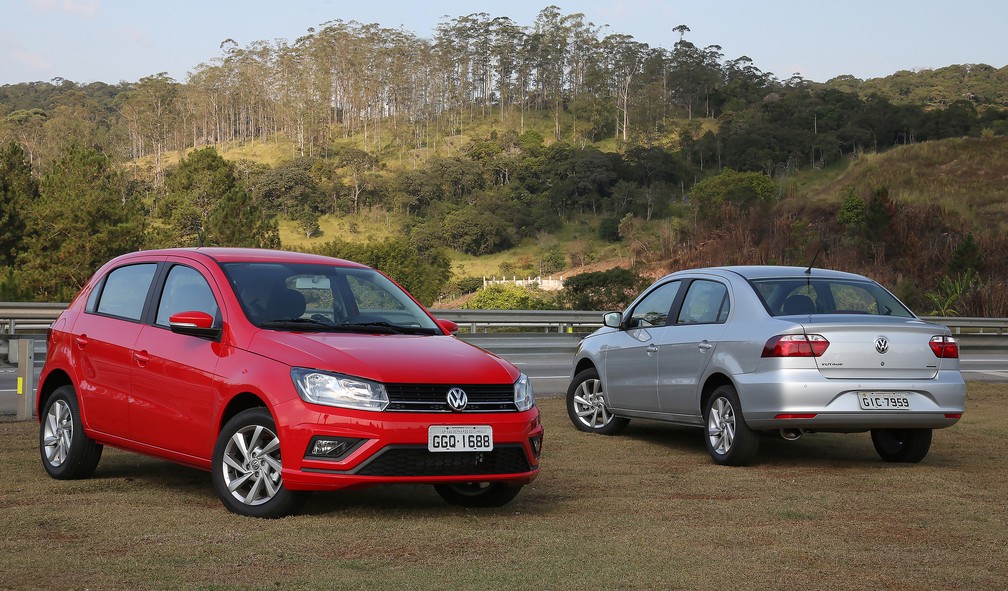 Gol e Voyage com câmbio automático — Foto: Divulgação