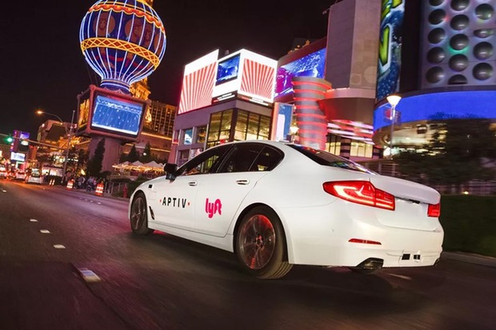BMW Série 5 Aptiv-Lyft (Foto: divulgação) — Foto: Auto Esporte