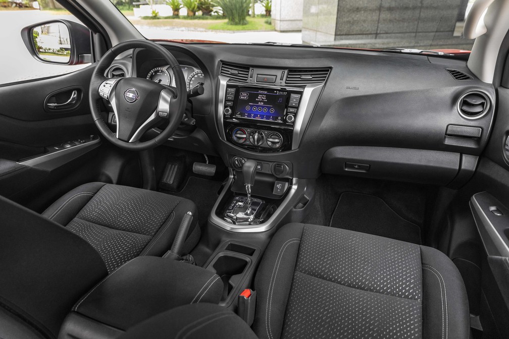 Interior da Nissan Frontier 2019 — Foto: Divulgação/Nissan