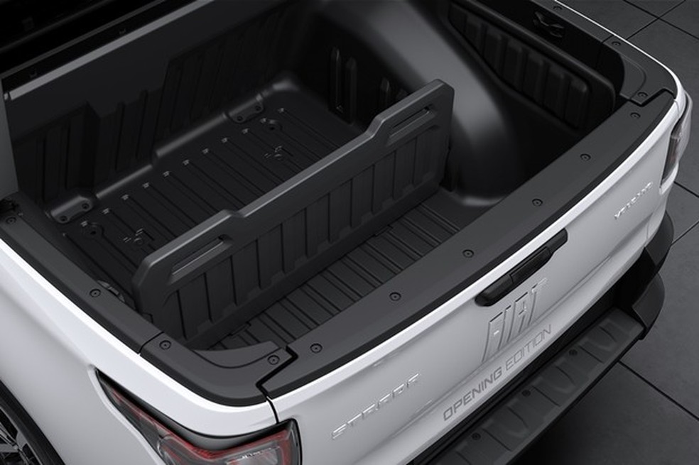 Caçamba vem com um divisor para cargas (Foto: Divulgação) — Foto: Auto Esporte
