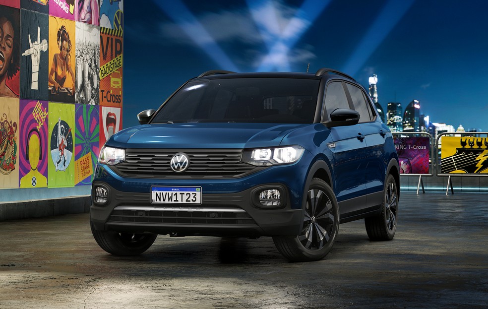 Volkswagen T-Cross The Town pode vir em quatro cores: preto, cinza, azul e prata — Foto: Divulgação