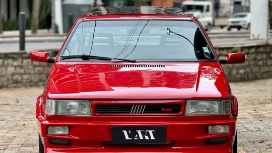 Achado usado: Fiat Uno Turbo, o primeiro carro turbinado feito no Brasil