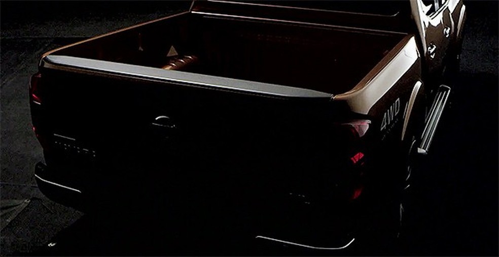 Teaser da Nissan Frontier (Foto: Reprodução) — Foto: Auto Esporte