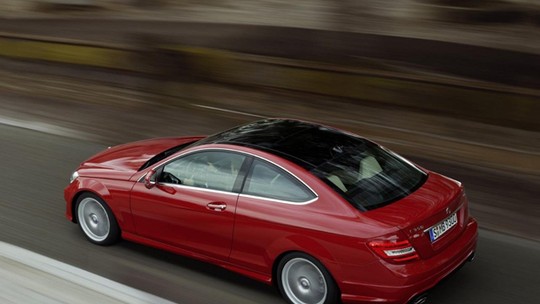 Mercedes-Benz faz recall de Classe C Coupé, C Cabriolet e E Coupé