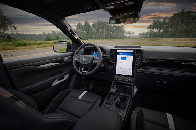 Ford Ranger Stormtrak PHEV apresentada em Hannover