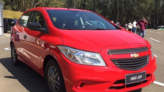 Chevrolet lança nova versão 1.0 para Onix e Prisma
