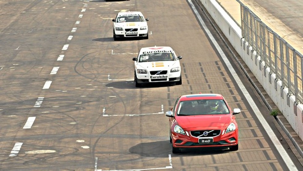 Volvo S60 e V60 Racing (Foto: Paolo Reis/Volvo) — Foto: Auto Esporte