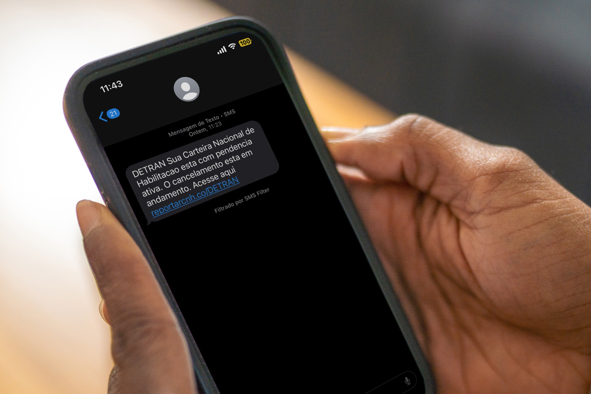 Detran avisa por SMS sobre CNH cancelada? Checamos se é golpe