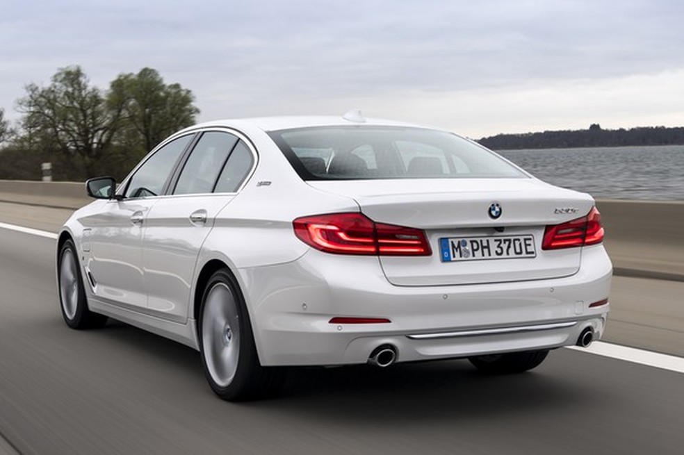 BMW 530e iPerformance (Foto: Divulgação) — Foto: Auto Esporte