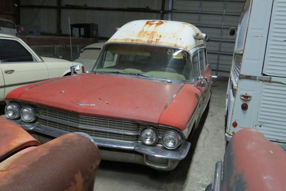 Coleção com mais de 700 carros vintage é leiloada nos EUA