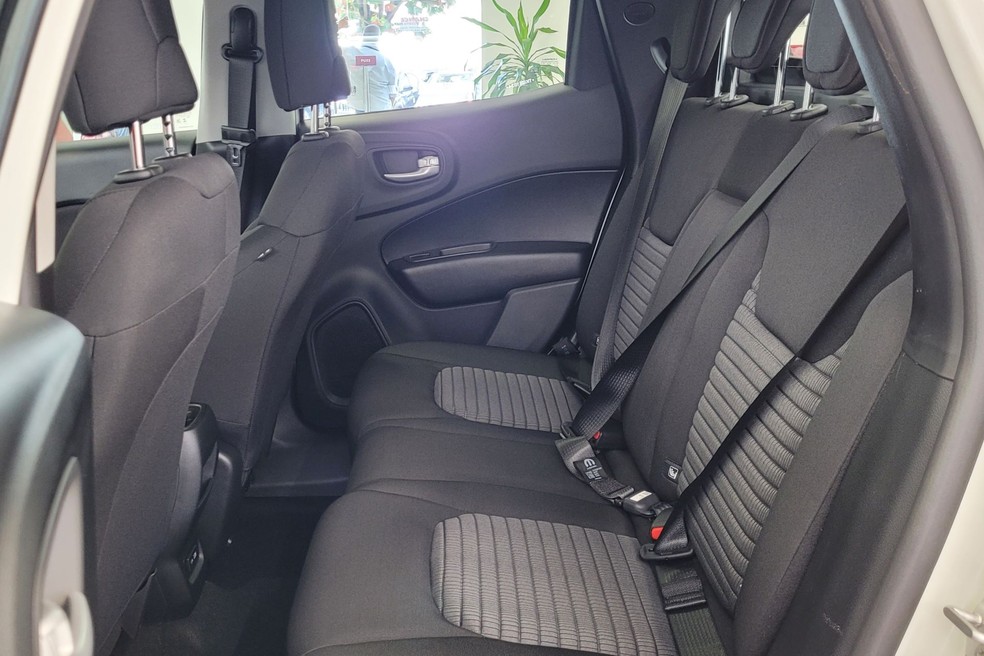 Fiat Toro Endurance teve mudança na padronagem do revestimento dos bancos — Foto: Lucas Cardoso/Autoesporte