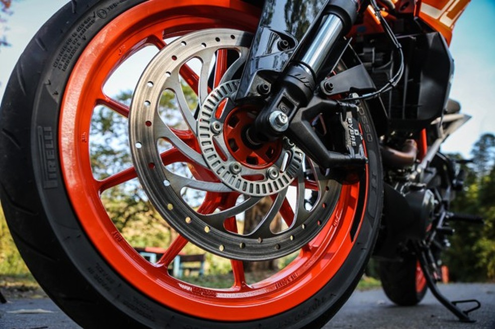KTM 390 Duke ABS (Foto: Renato Durães) — Foto: Auto Esporte