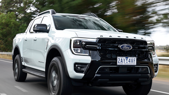 Ford Ranger híbrida será flex e terá quase 400 cv no Brasil