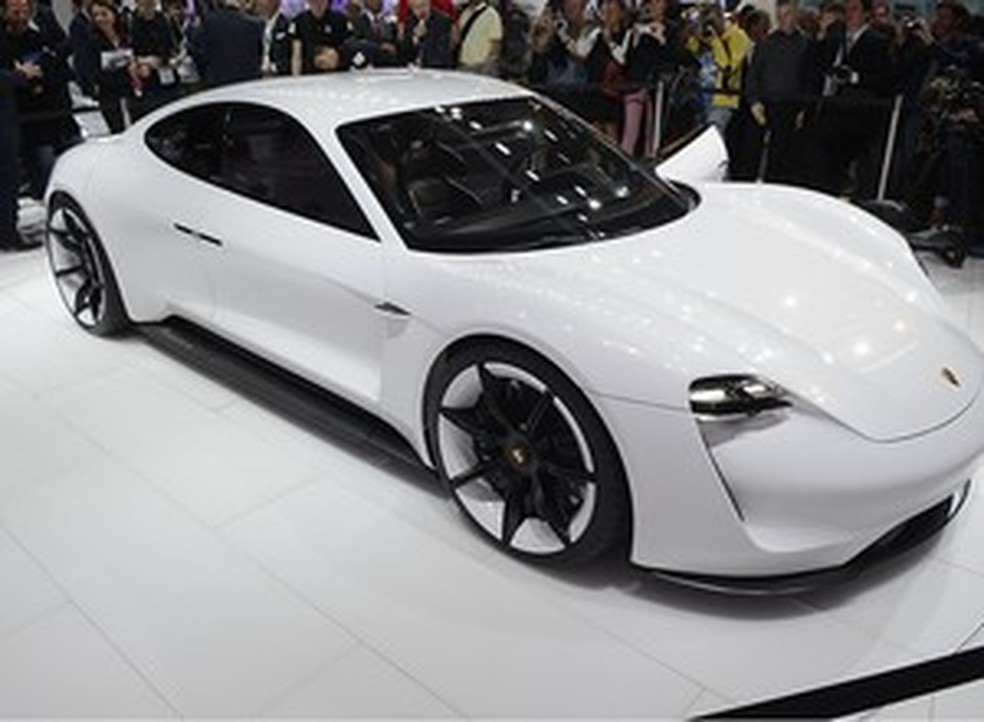 Conceito Porsche Mission E no Salão de Frankfurt 2015 (Foto: Newspress) — Foto: Auto Esporte