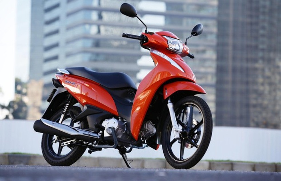 Honda Biz é uma das motos mais vendidas no Brasil (Foto: Divulgação) — Foto: Auto Esporte