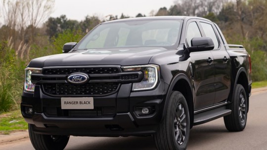 Ford Ranger Black volta com inspirações na F-150 e chega ao Brasil em breve