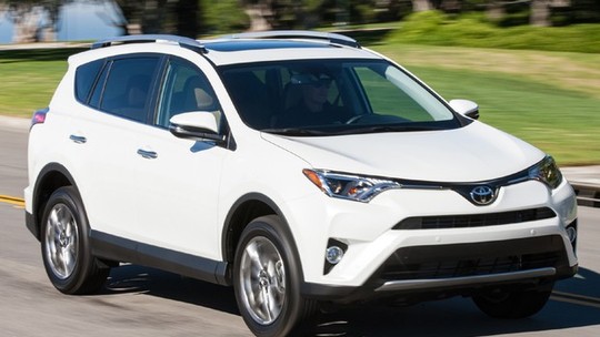 Novo Toyota RAV4 reestilizado já é vendido por R$ 159 mil