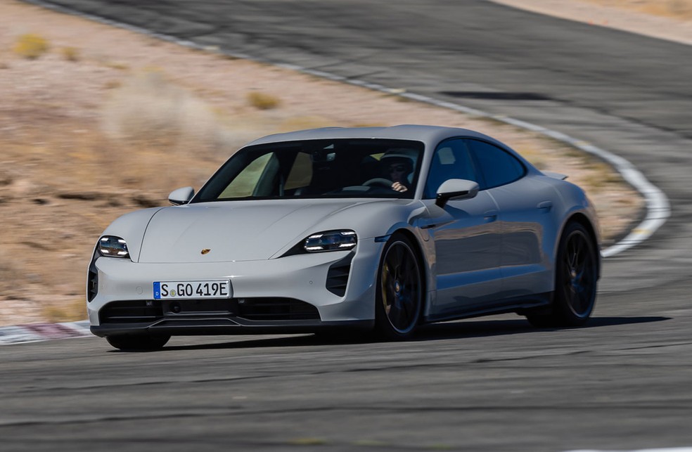 Porsche Taycan GTS combina bom desempenho com autonomia de mais de 500 km — Foto: Divulgação