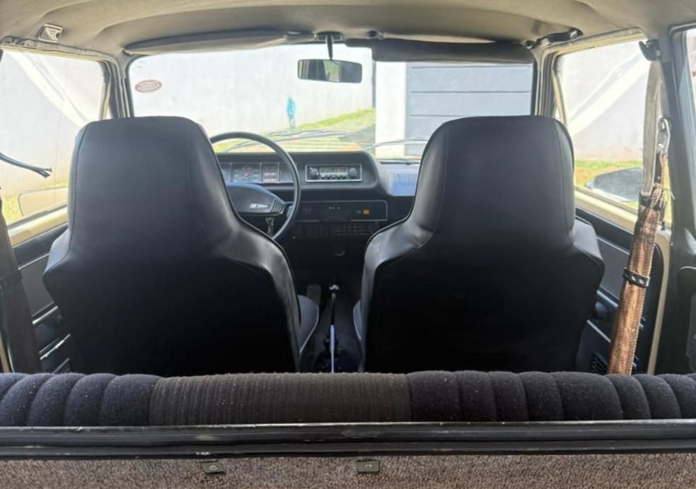 Variant II 78 Bege - Interior — Foto: GGS Veículos Antigos