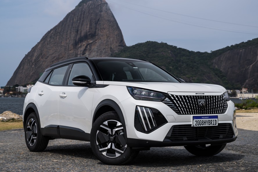 Peugeot 2008 2026 ganha motorização híbrida na versão GT