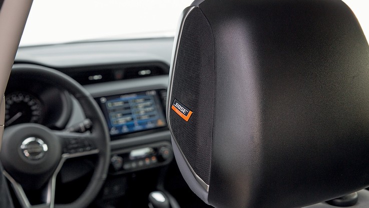 Nissan Kicks - Som da Bose tem até alto-falante no encosto de cabeça do motorista