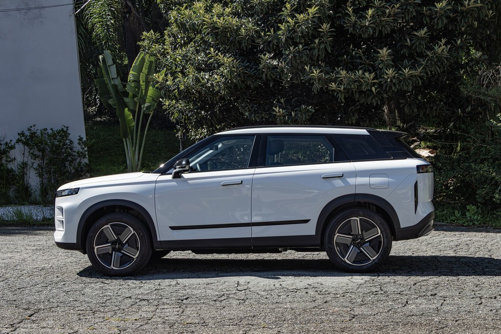 Bom entrosamento dos motores a combustão e elétrico rende ponto positivo para o câmbio DHT — Foto: Vitor Bernardes/Auto News Brasil