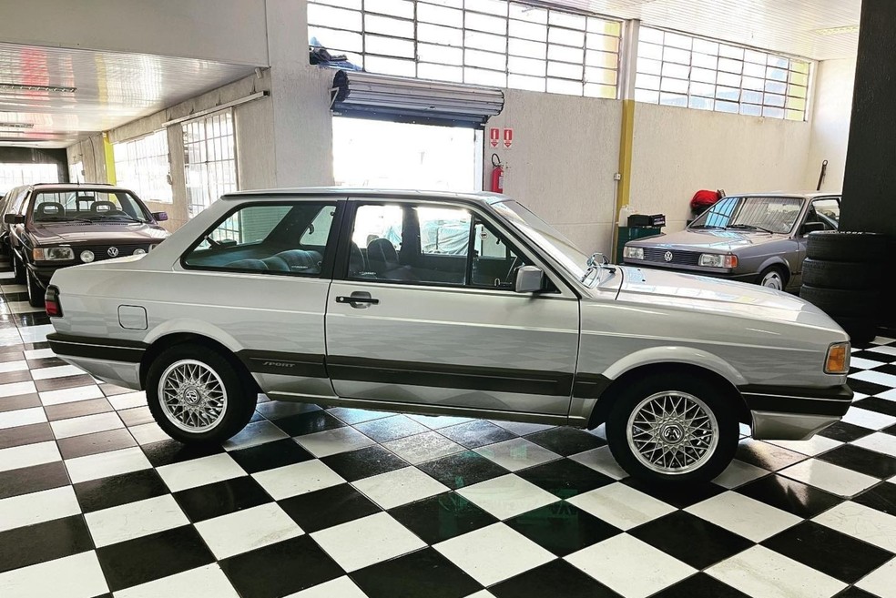 Volkswagen Voyage Sport 1993 tinha 4,07 metros de comprimento  — Foto: Divulgação/797 veículos