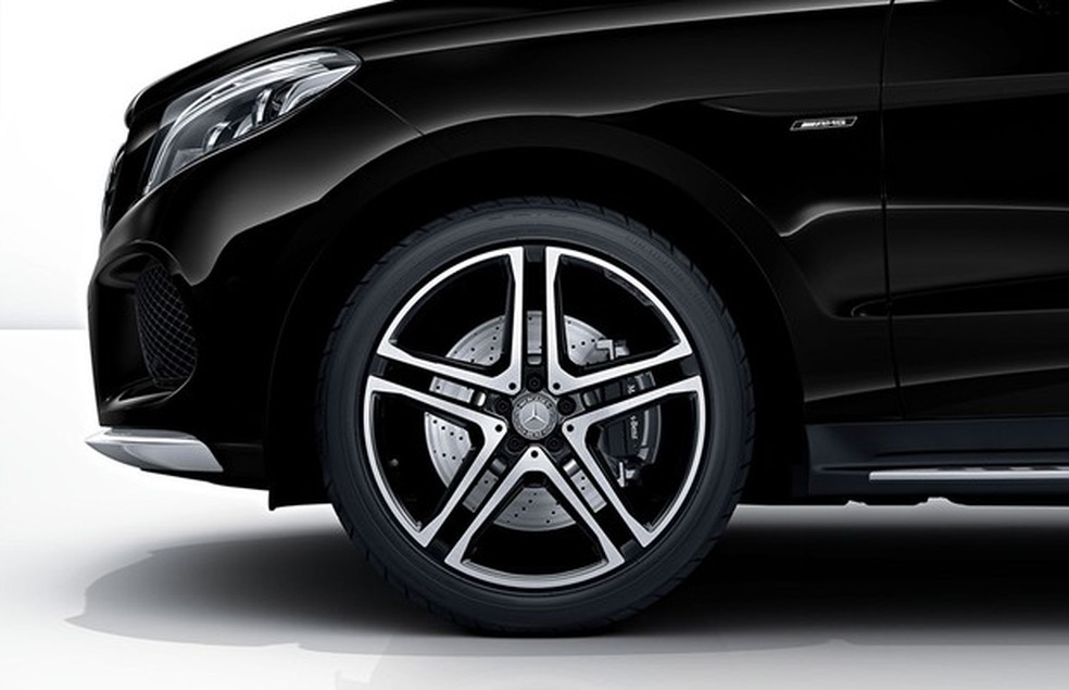 GLE 450 AMG 4MATIC Black Edition (Foto: Divulgação) — Foto: Auto Esporte