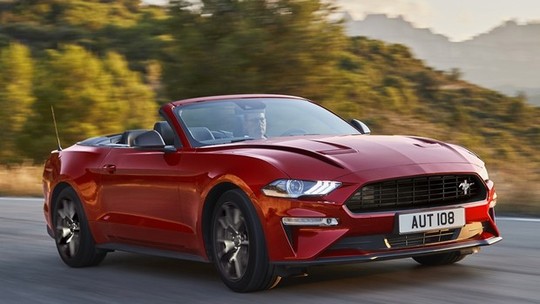 Ford Mustang vai gerar outros carros além do elétrico Mach-E