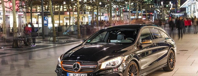 Mercedes CLA 45 AMG OrangeArt Edition