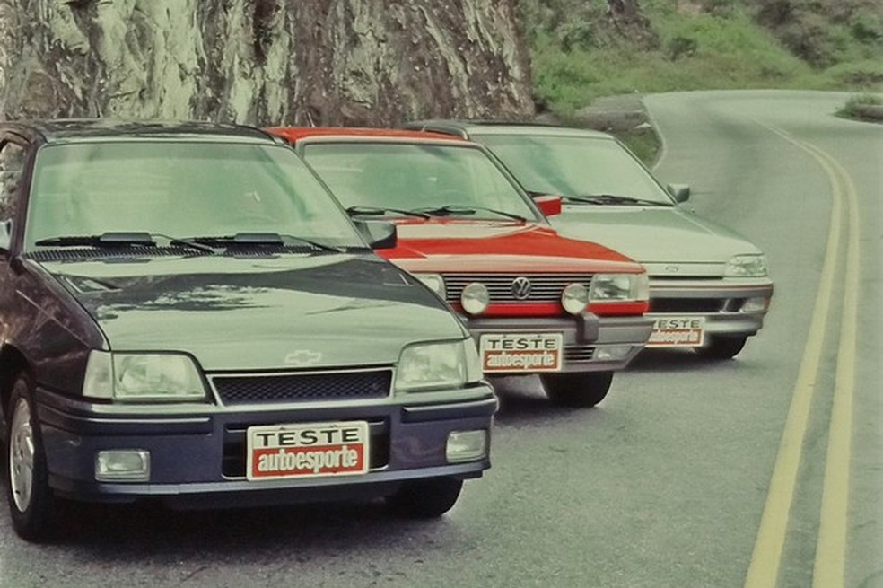 Kadett é o único com sistema de regulagem de altura da suspensão traseira (Foto: José Wittner) — Foto: Auto Esporte