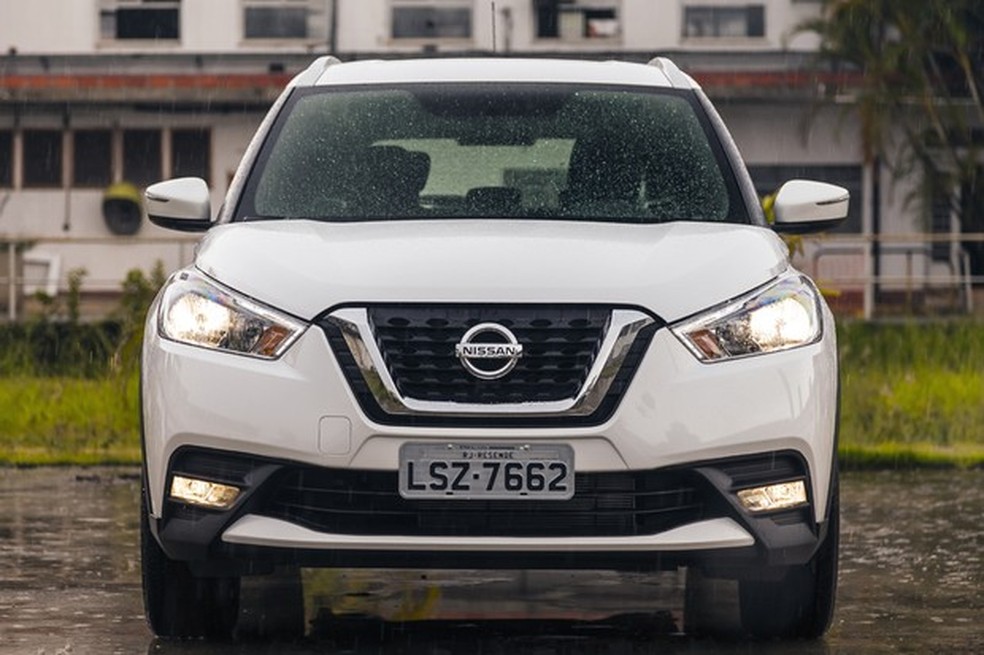 Assinatura de LED nos faróis passa a ser de série em todas as versões (Foto: Leo Sposito / Auto News Brasil) — Foto: Auto Esporte