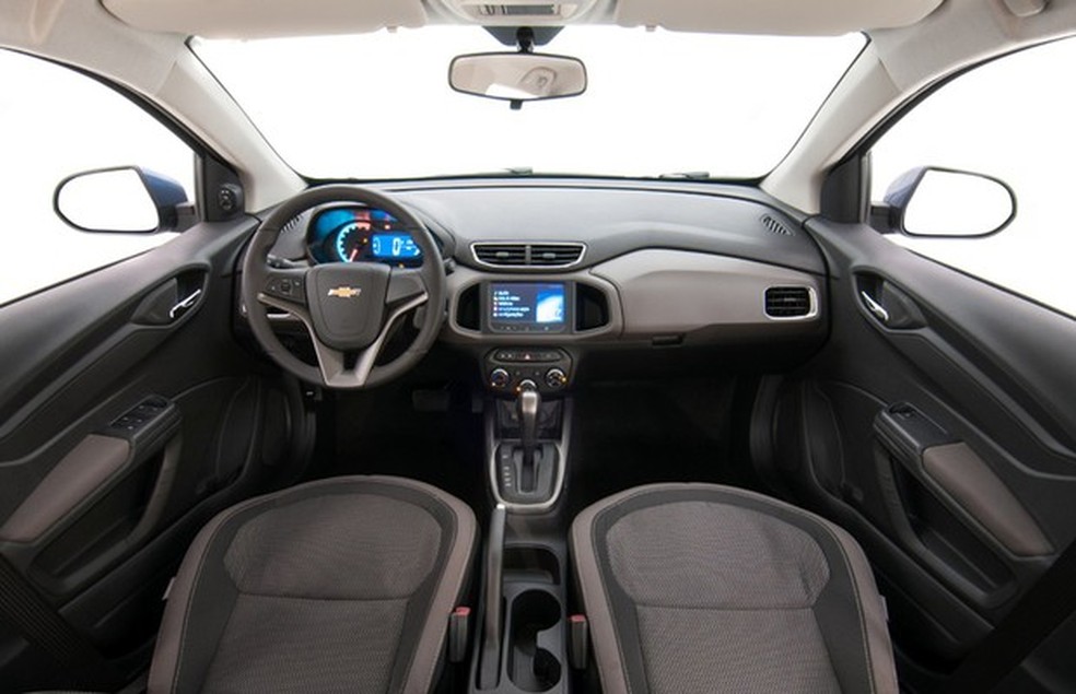 Interior do Chevrolet Prisma 2015 (Foto: Divulgação) — Foto: Auto Esporte